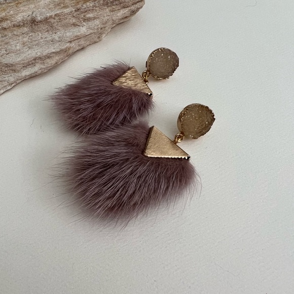 Elegant Dusty Pink Feather Dangle Earrings - Boho Chic Stylish Earrings - Picture 4 of 15